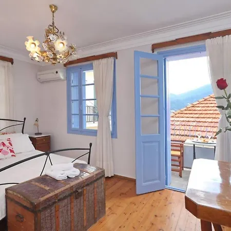Hébergement de vacances Alexandras Traditional House In Centre Skopelos