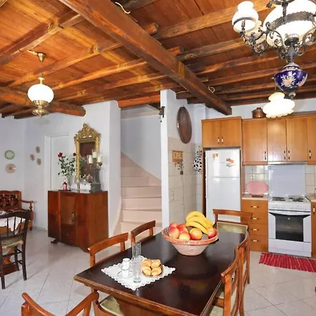 Alexandras Traditional House In Centre * Skopelos