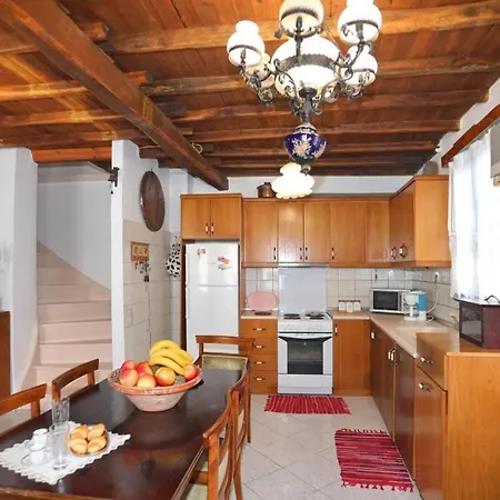 Alexandras Traditional House In Centre Skopelos Town